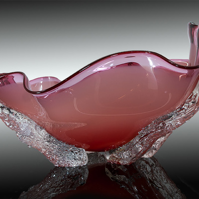WILL DEXTER-Gold, Ruby & Salmon Octo Bowl WILL DEXTER - Gold, Ruby & Salmon Octo Bowl - Glass